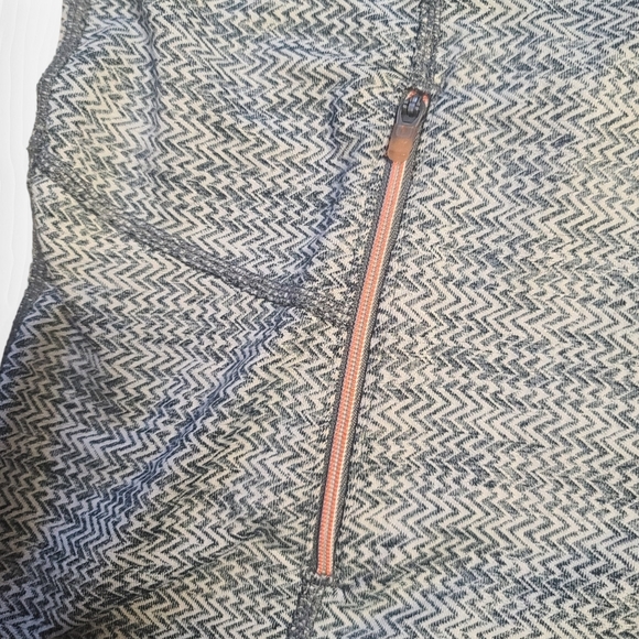 Tangerine Women's Gray Athletic Zip Up Jacket Size Medium - Picture 9 of 16